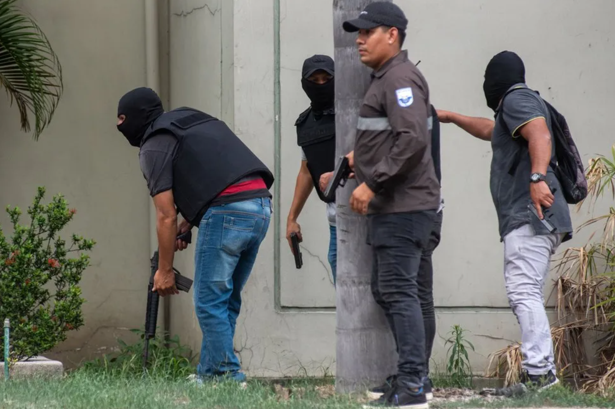 Armed Intruders Attack Ecuador TV Studio Live On Air
