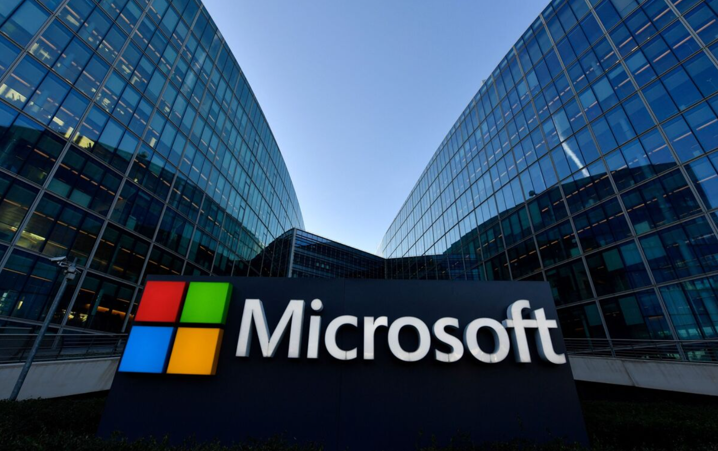 Microsoft Gains Ground On Apple In Market Value Race