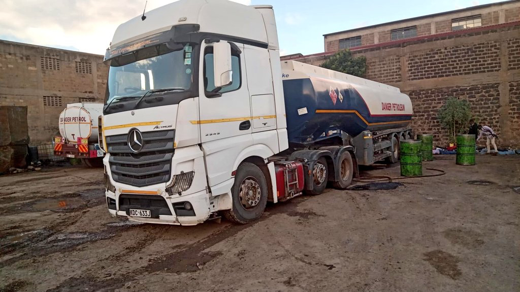 41 Suspects Arrested, 5 Tankers Detained For Siphoning Of Fuel In Nairobi