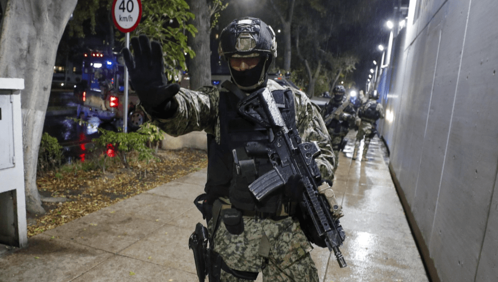 Suspected Sinaloa Cartel Assassin Extradited To US