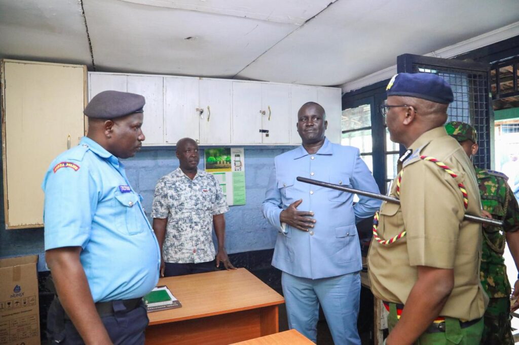 DIG Lagat Visits Pangani Police Station Amid Complaints From Locals Of Poor Relations With Officers