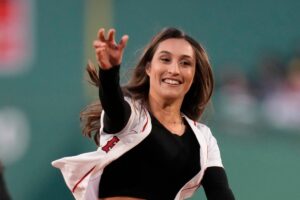 Top former college athlete Karenna Groff among six dead in New York plane crash