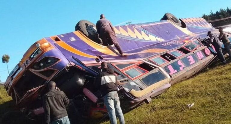 Passengers Injured Ater Nairobi Bound Bus Overturns On Nairobi-Nakuru Highway In Kimende