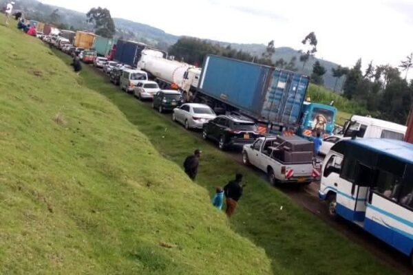 Many Stranded On Nairobi–Nakuru And Nairobi–Narok Highways In Traffic Chaos