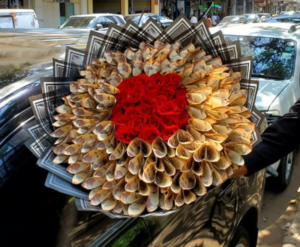 Kenyans Drop Flowers For Valentine's Bouquets Of Cash