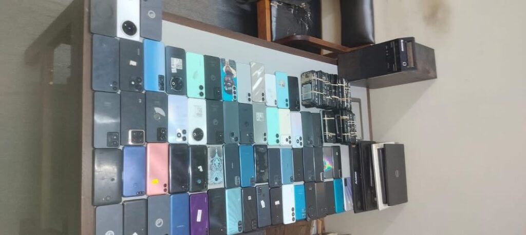 Two Arrested In Runda’s Githogoro Area Over Suspected Stolen Phone Syndicate