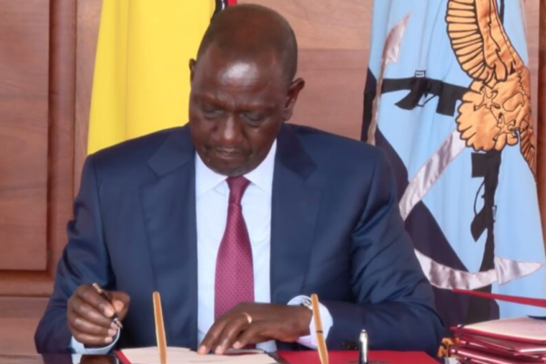 Ruto Signs VAT Amendment Cutting Fuel Tax To 8%