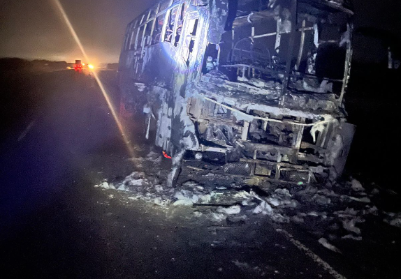 Panic As PSV Bus Is Destroyed By Fire Along Nairobi–Mombasa Highway In Makindu