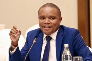 Kuria Kimani, Accountants