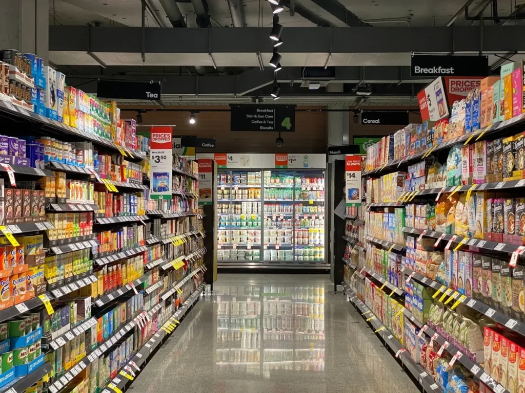 Kenyans Embrace “Kadogo” Shopping as Rising Living Costs alter Spending Habits