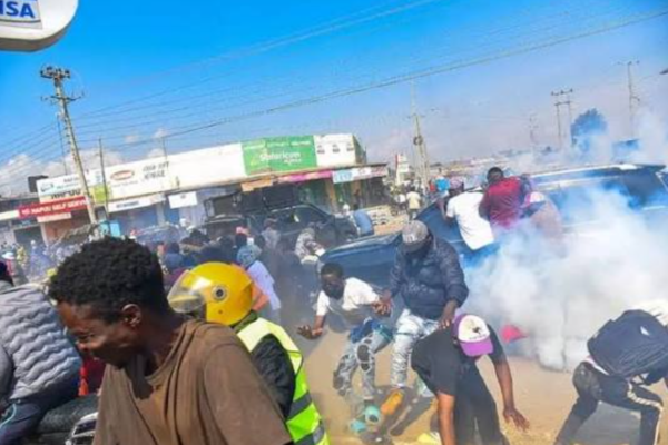 Police Disperse Chaotic Confrontation Outside Nyandarua Hotel Hosting Leaders Amid Campaigns In Ol’Kalou