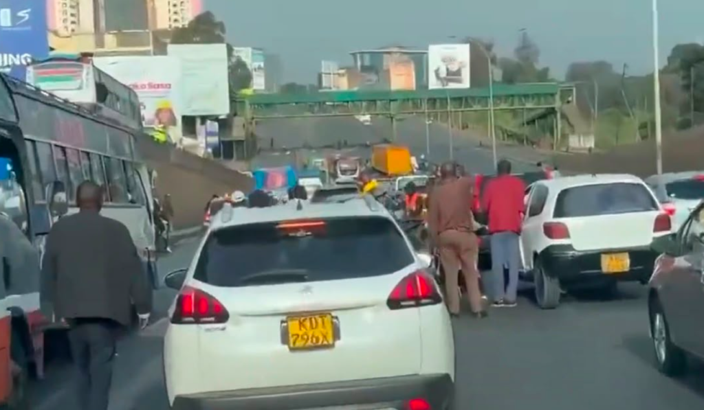 Chaos As Armed Goons Block Thika Superhighway After Demolition In Pangani, Nairobi