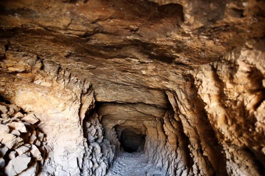 Tragedy As 2 Miners Die After Running Out Of Oxygen In Siaya Shaft